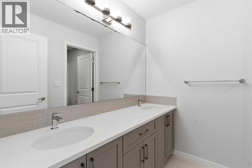623 Buffaloberry Manor SE — photo 34
