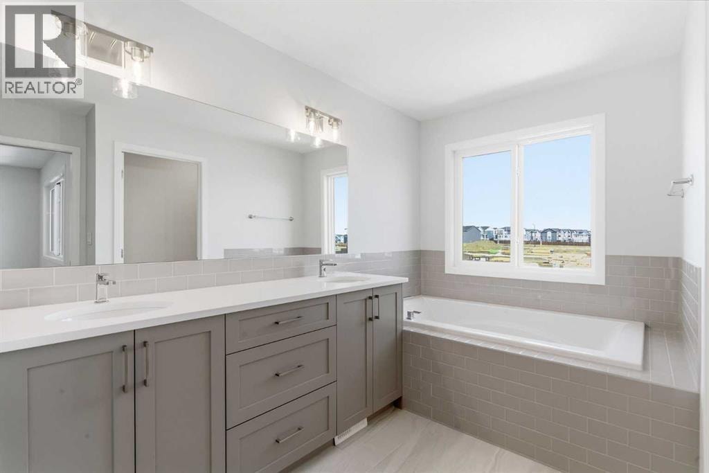 623 Buffaloberry Manor SE — photo 28
