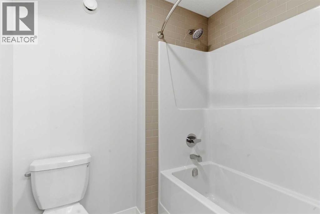 623 Buffaloberry Manor SE — photo 35