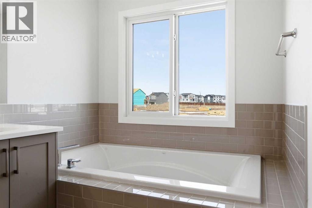 623 Buffaloberry Manor SE — photo 29