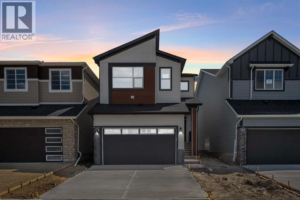 55 Amblehurst Link NW — photo 1