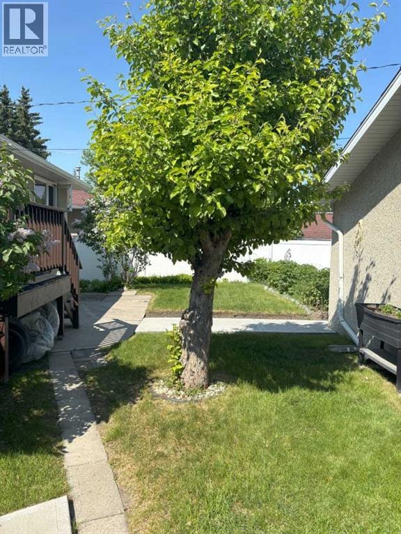 4928 40 Avenue NW — photo 19