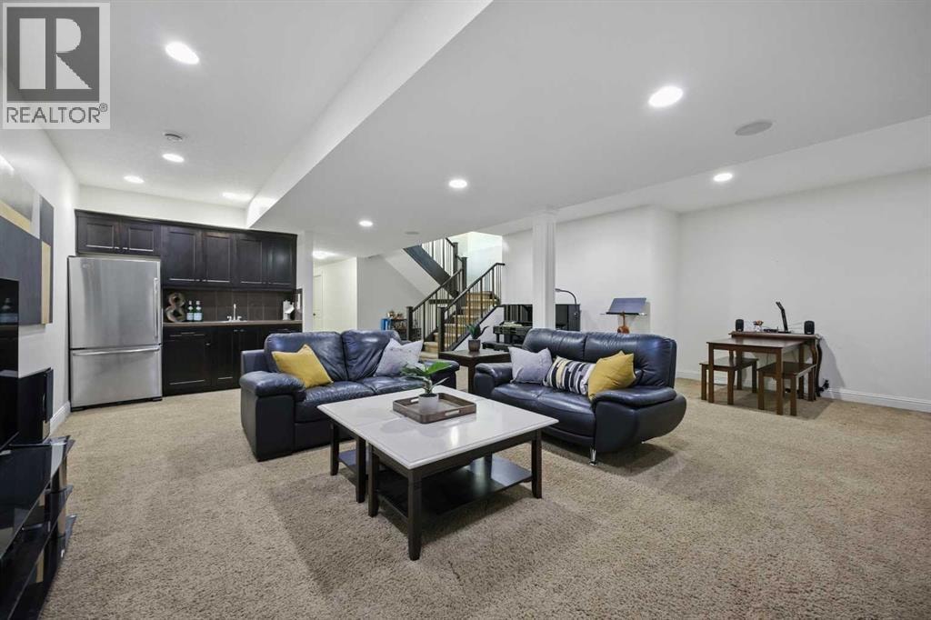 62 Posthill Drive SW — photo 35