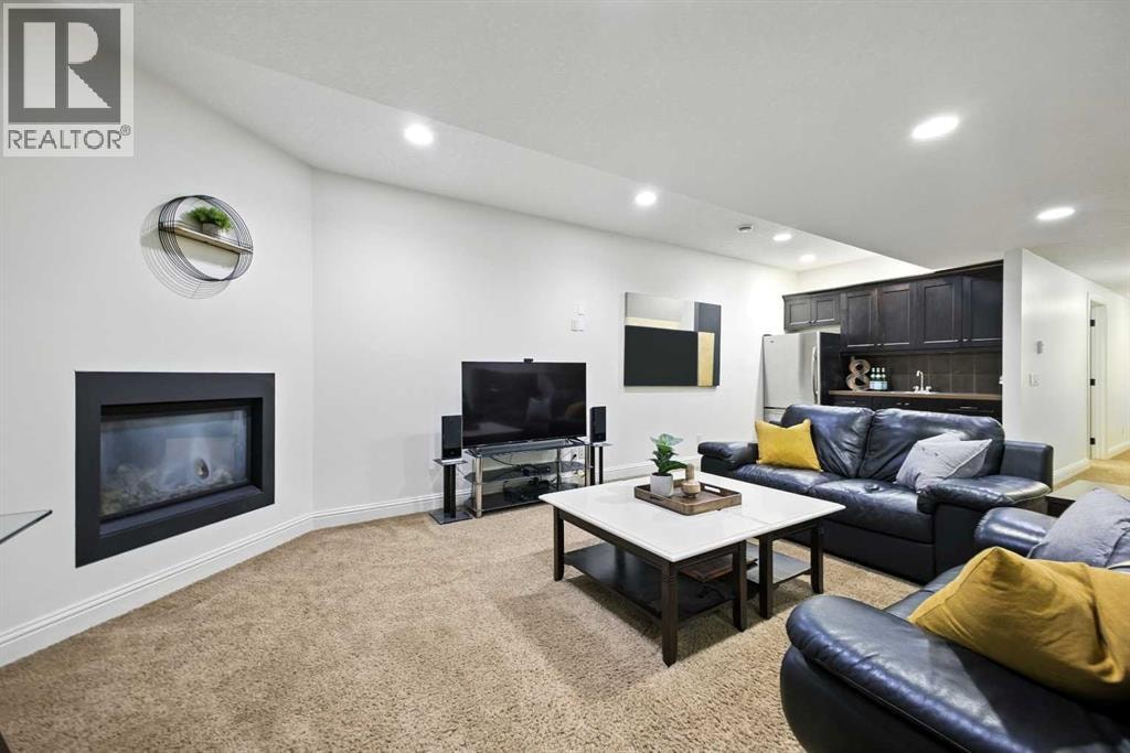 62 Posthill Drive SW — photo 36