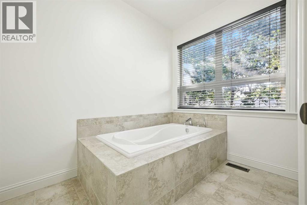 62 Posthill Drive SW — photo 27