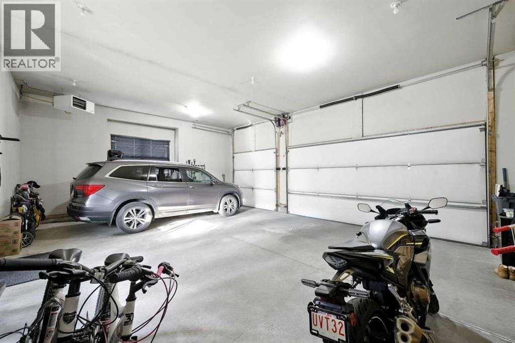 62 Posthill Drive SW — photo 41