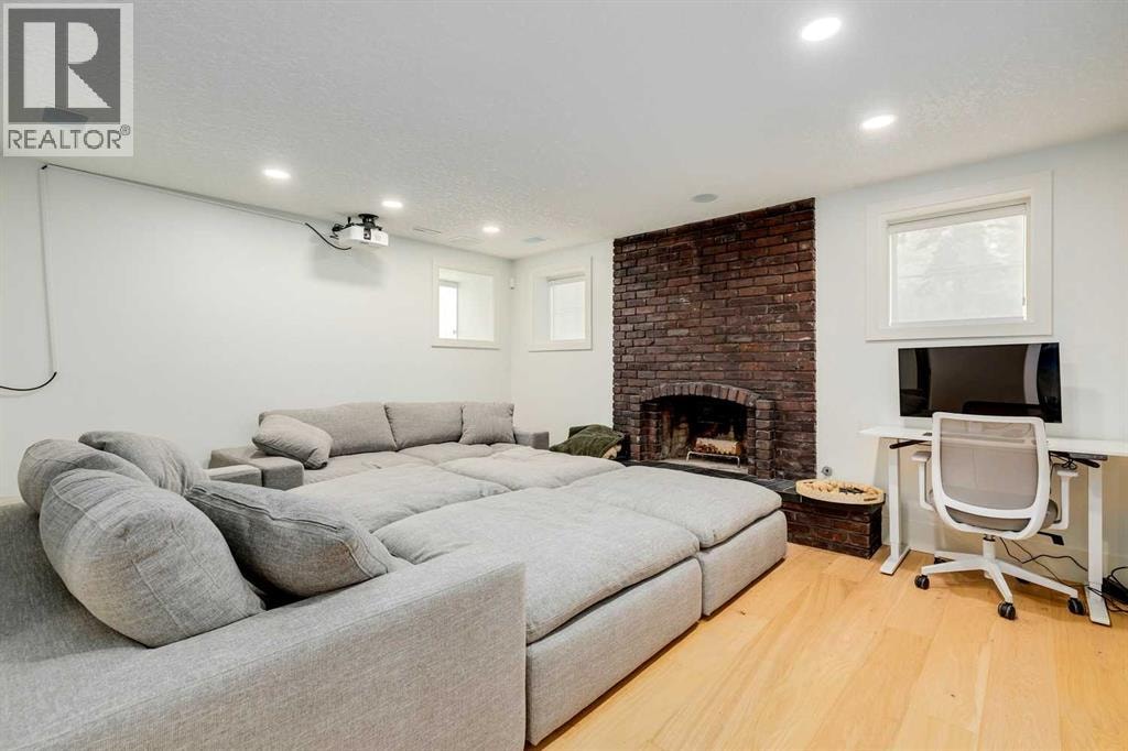 1206 Varsity Estates Road NW — photo 34