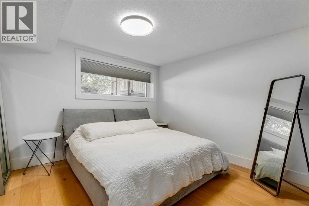 1206 Varsity Estates Road NW — photo 39