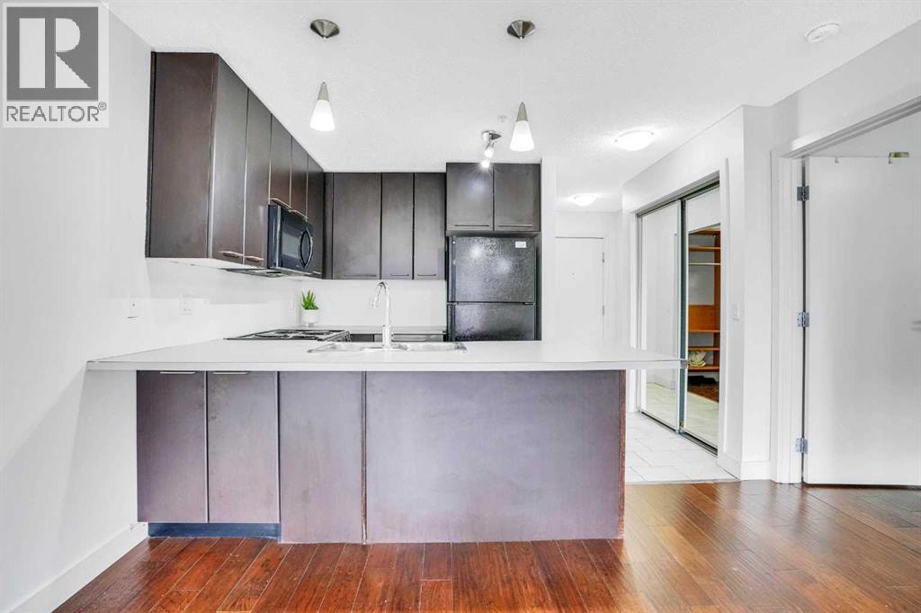 250, 35 Richard Court SW — photo 12
