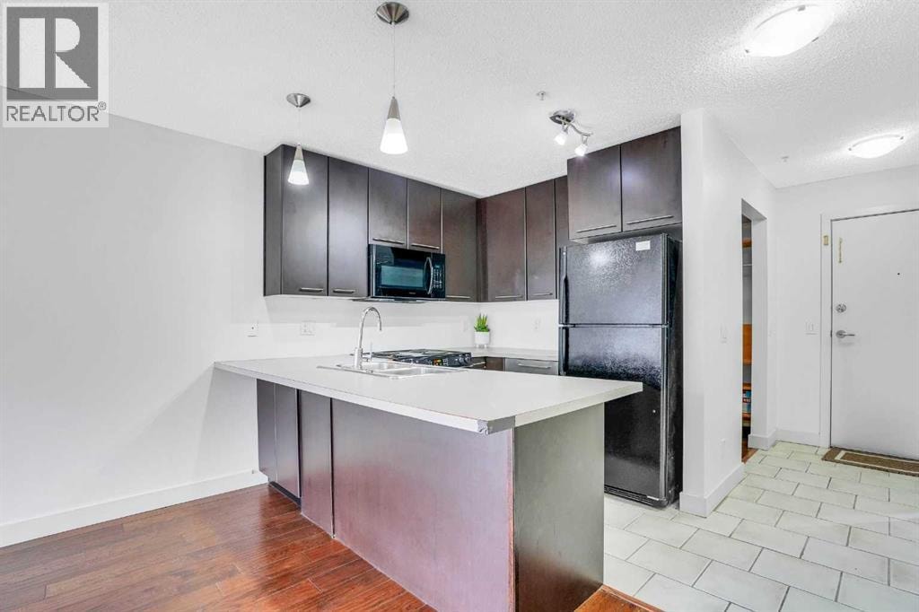 250, 35 Richard Court SW — photo 13