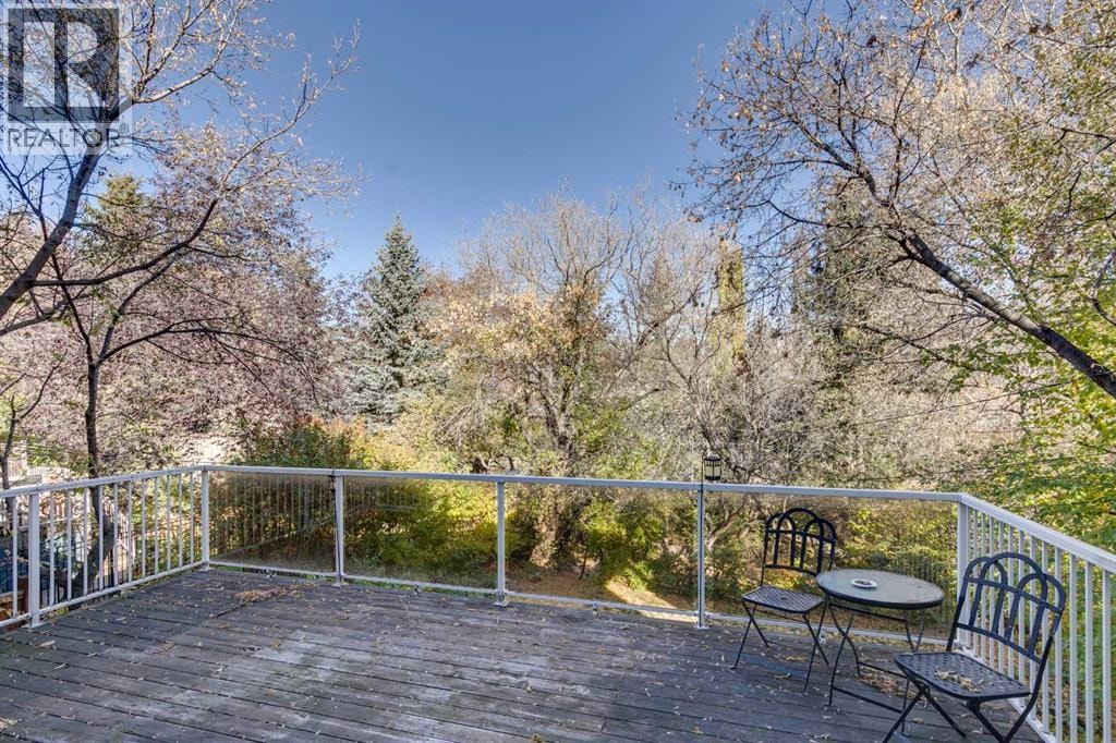 1302 Frontenac Avenue SW — photo 38