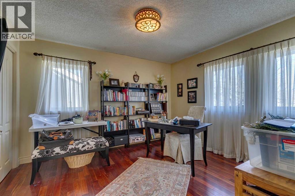 1302 Frontenac Avenue SW — photo 22