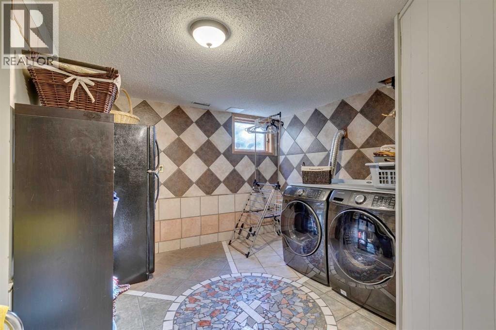 1302 Frontenac Avenue SW — photo 36