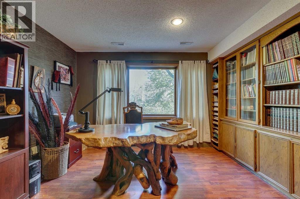 1302 Frontenac Avenue SW — photo 34