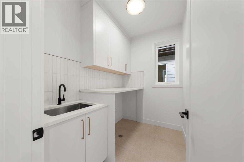 2232 30 Avenue SW — photo 22