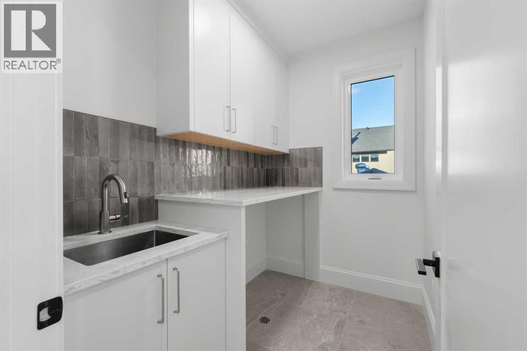 2232 30 Avenue SW — photo 14