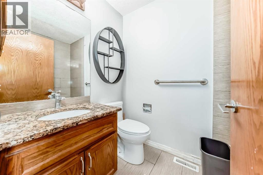 207 Eldorado Close NE — photo 28