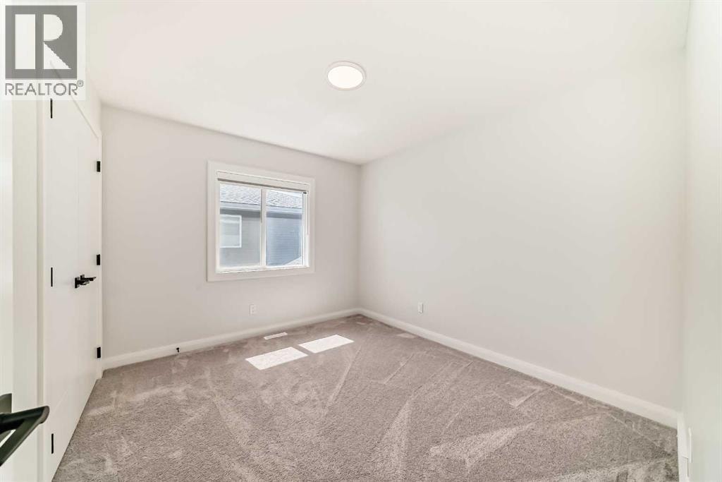 219 Chelsea Park — photo 45