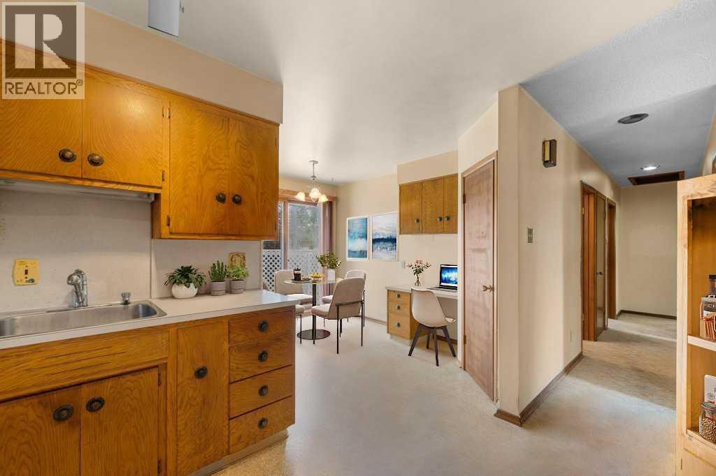 4207 Brisebois Drive NW — photo 6