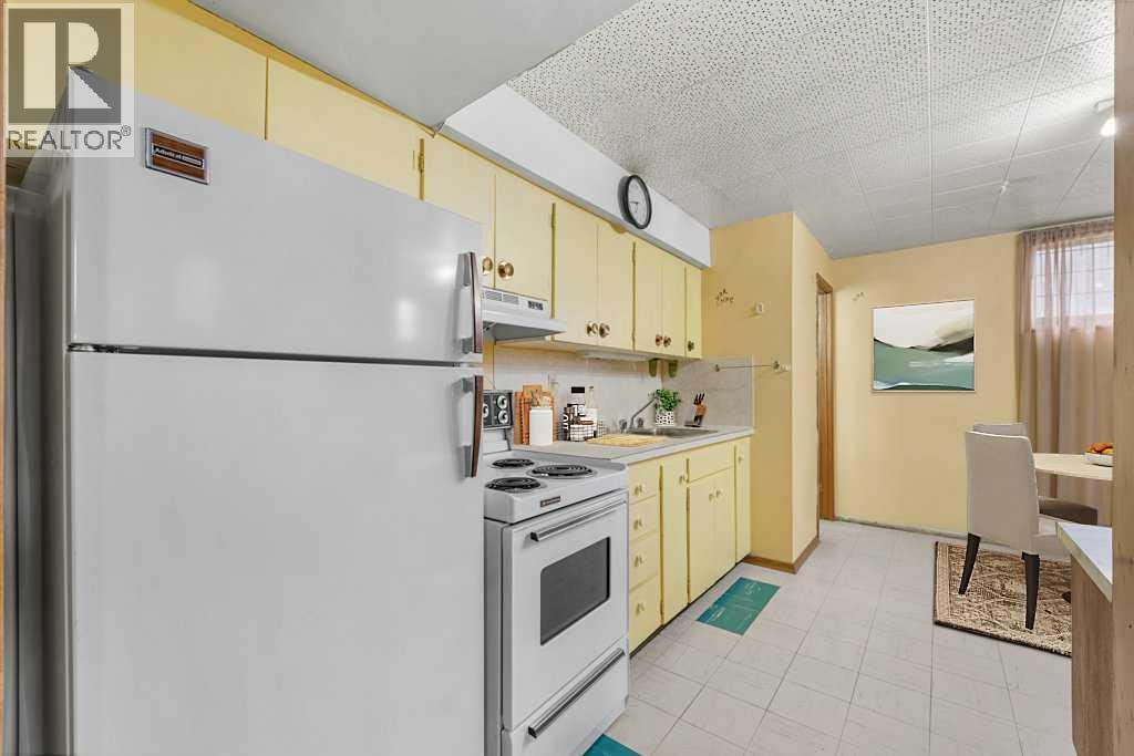 4207 Brisebois Drive NW — photo 17