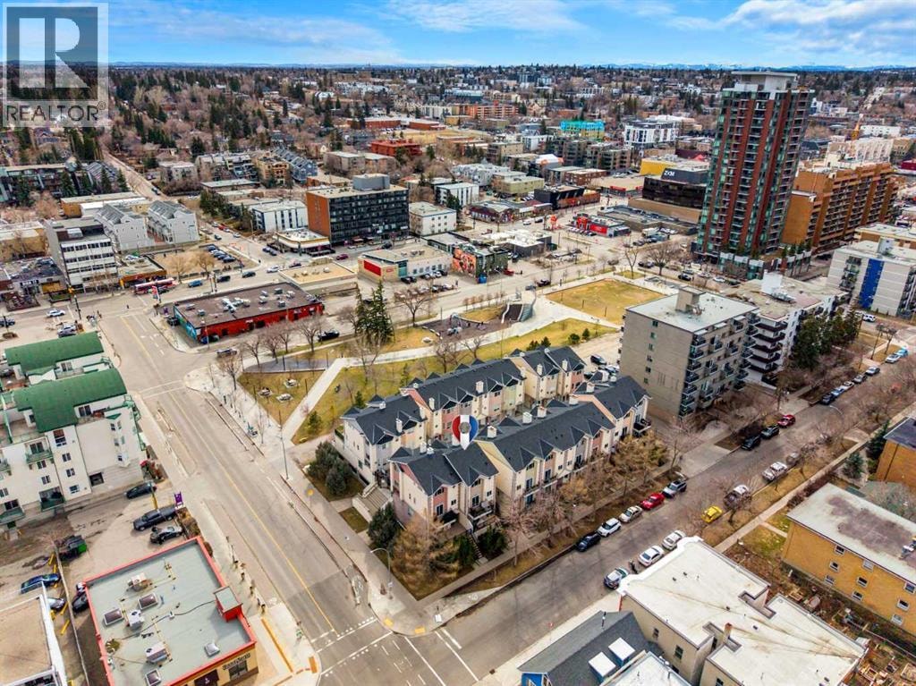 1503 11 Street SW — photo 32