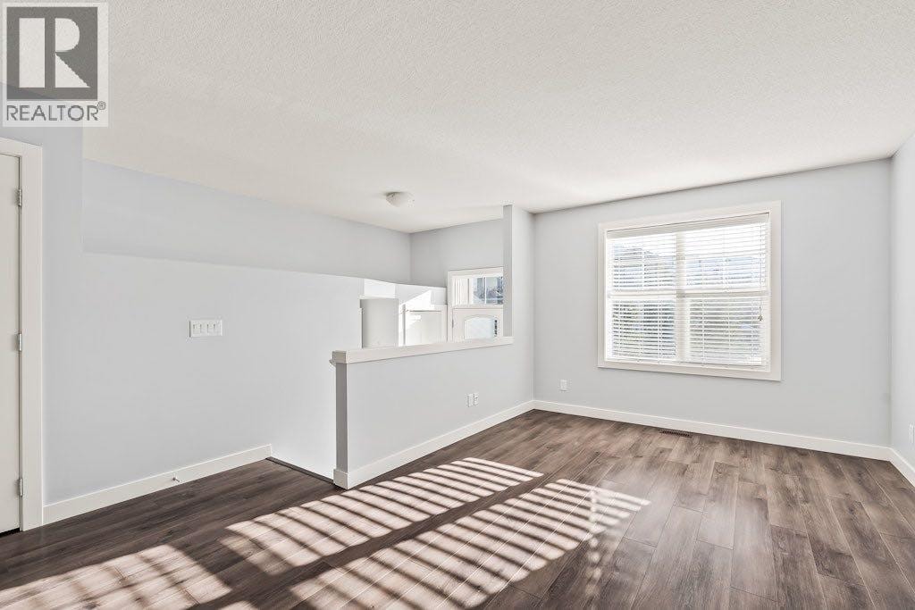 4 Evanscrest Gardens NW — photo 11