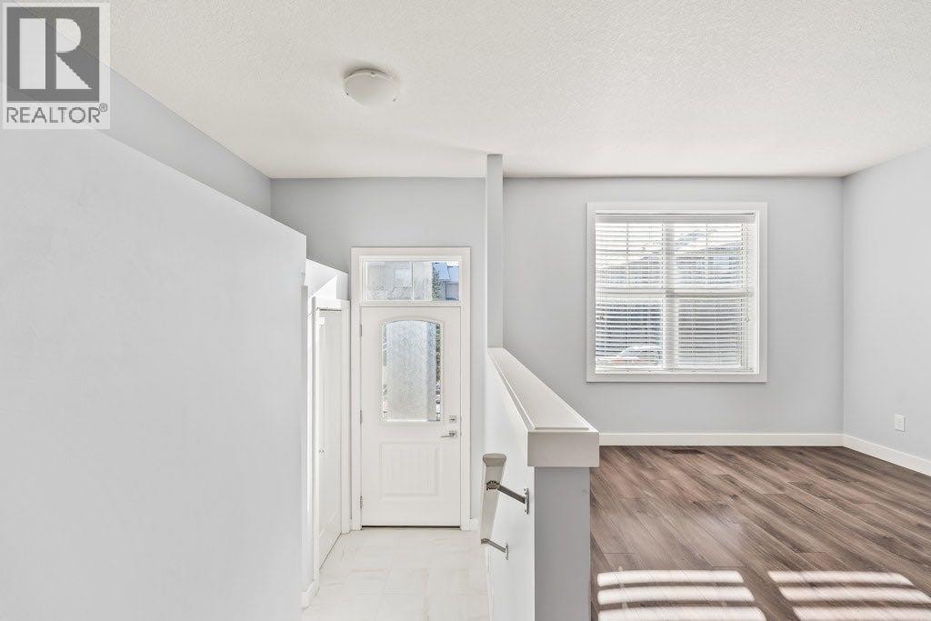 4 Evanscrest Gardens NW — photo 12