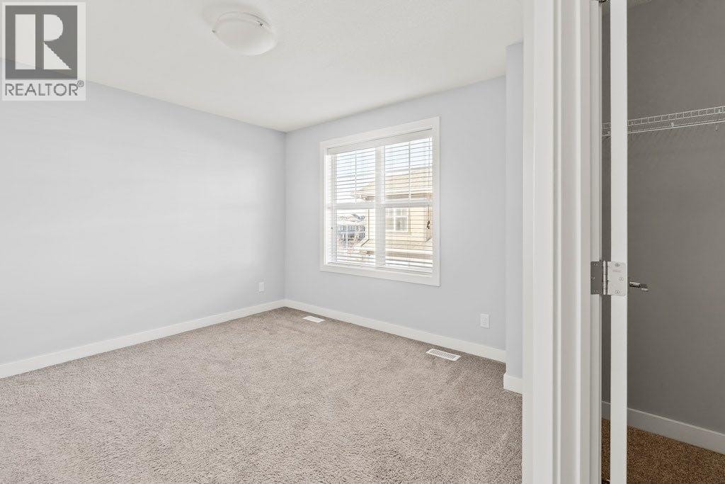 4 Evanscrest Gardens NW — photo 23