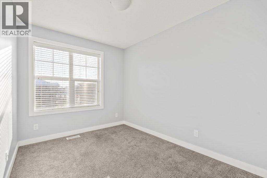 4 Evanscrest Gardens NW — photo 31