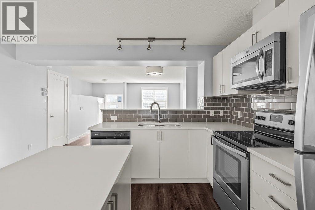 4 Evanscrest Gardens NW — photo 7