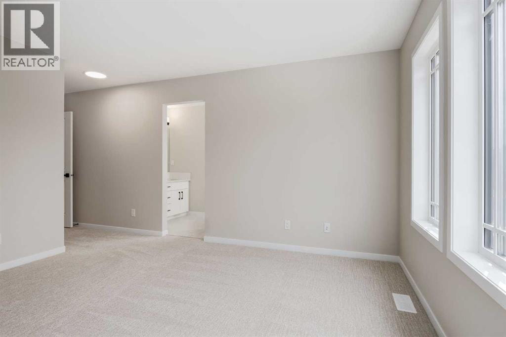 26 Alpine Gardens SW — photo 32