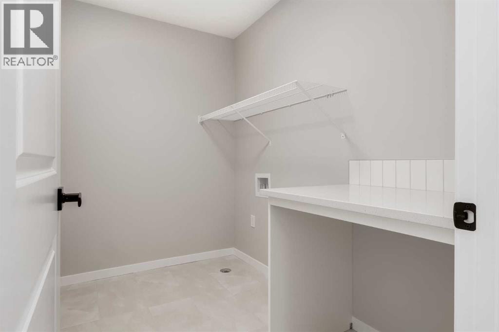 26 Alpine Gardens SW — photo 42