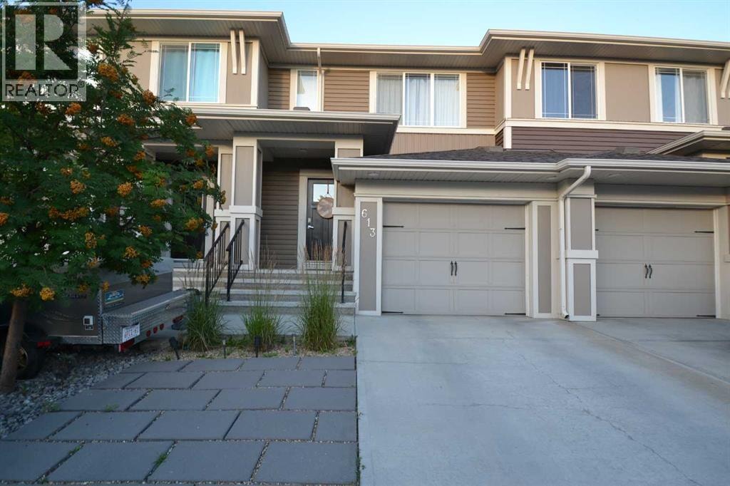 613 Hillcrest Road SW — photo 8