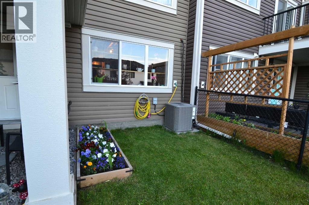 613 Hillcrest Road SW — photo 15