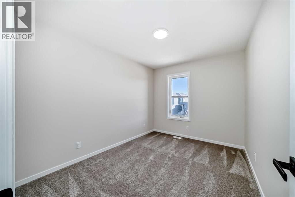 105 Corner Glen Green NE — photo 38