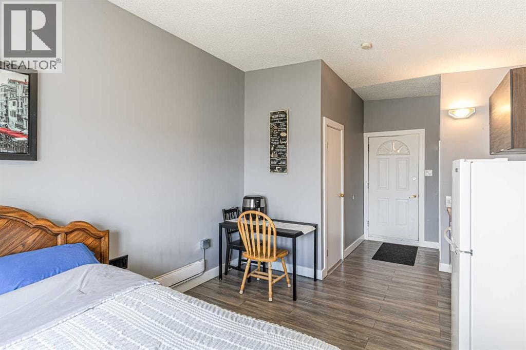 5636 37 Street SW — photo 30