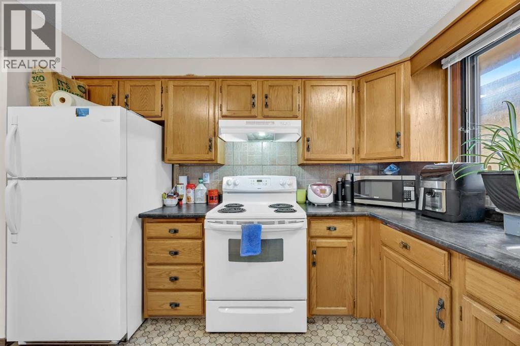 49 Beacham Way NW — photo 14