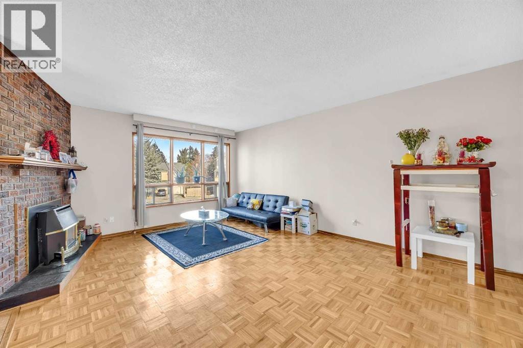 49 Beacham Way NW — photo 8