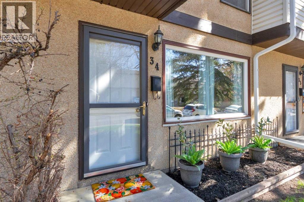 34, 630 Sabrina Road SW — photo 2