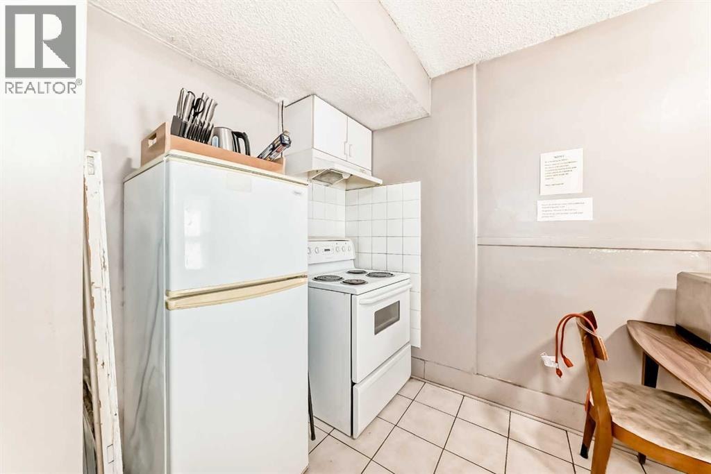 1227 13 Avenue SW — photo 8