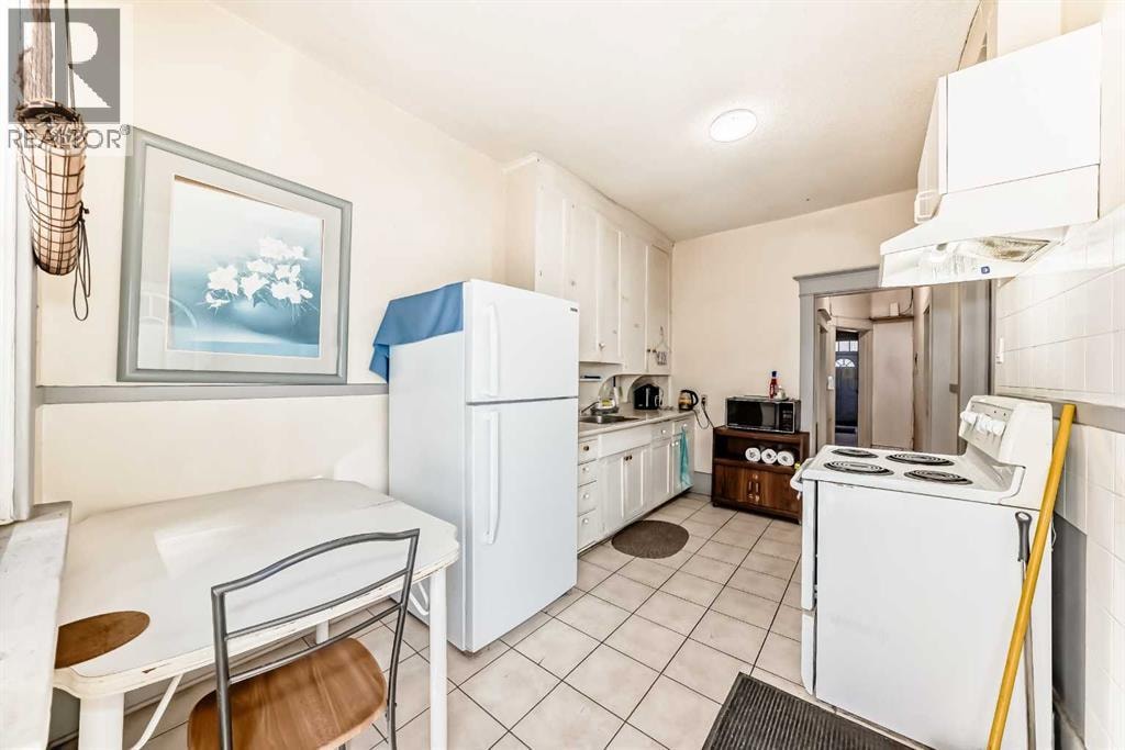 1227 13 Avenue SW — photo 24