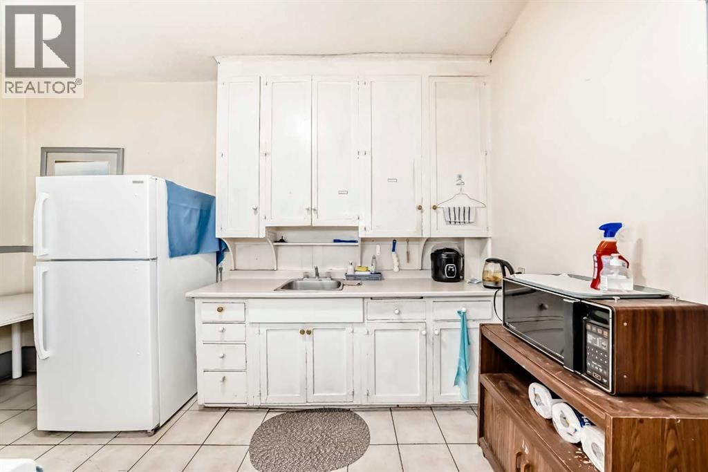 1227 13 Avenue SW — photo 22