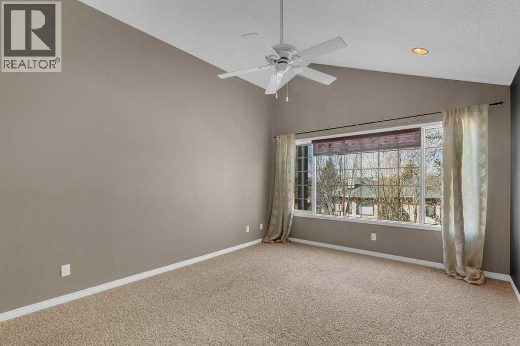 63 Mt Assiniboine Circle SE — photo 15