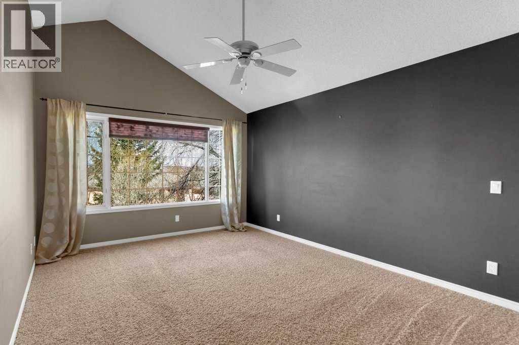 63 Mt Assiniboine Circle SE — photo 16