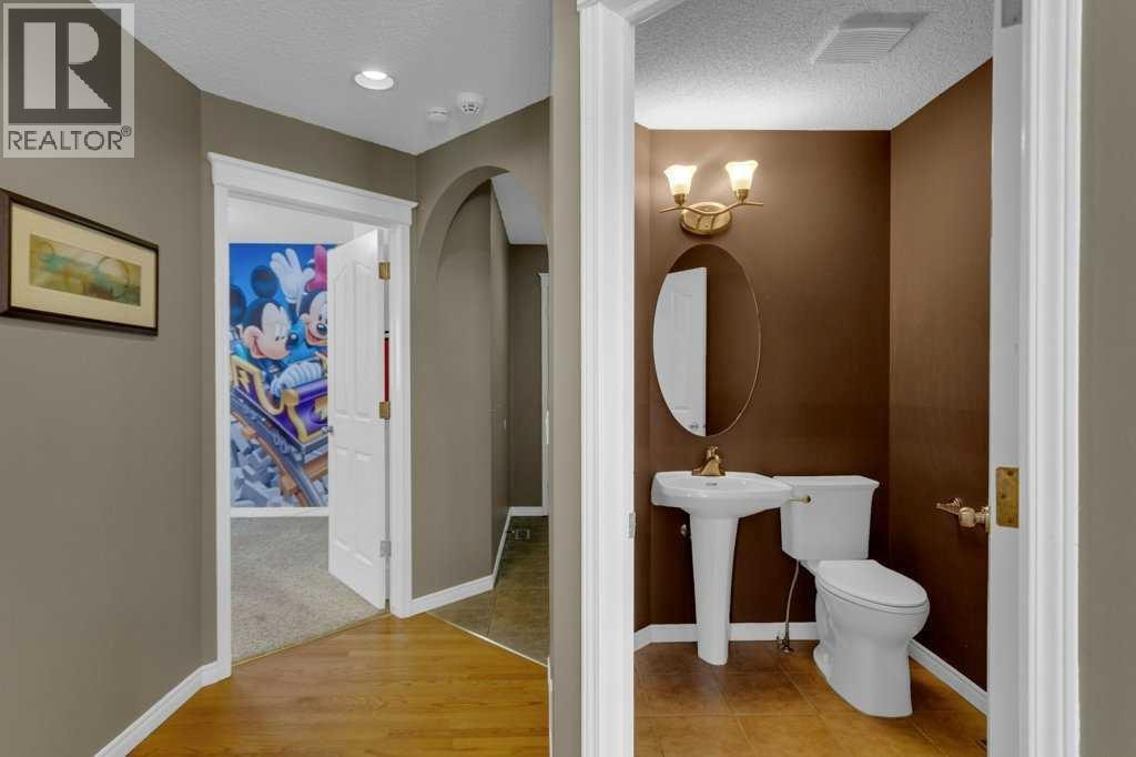 63 Mt Assiniboine Circle SE — photo 21