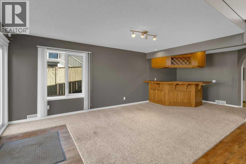 63 Mt Assiniboine Circle SE — photo 25