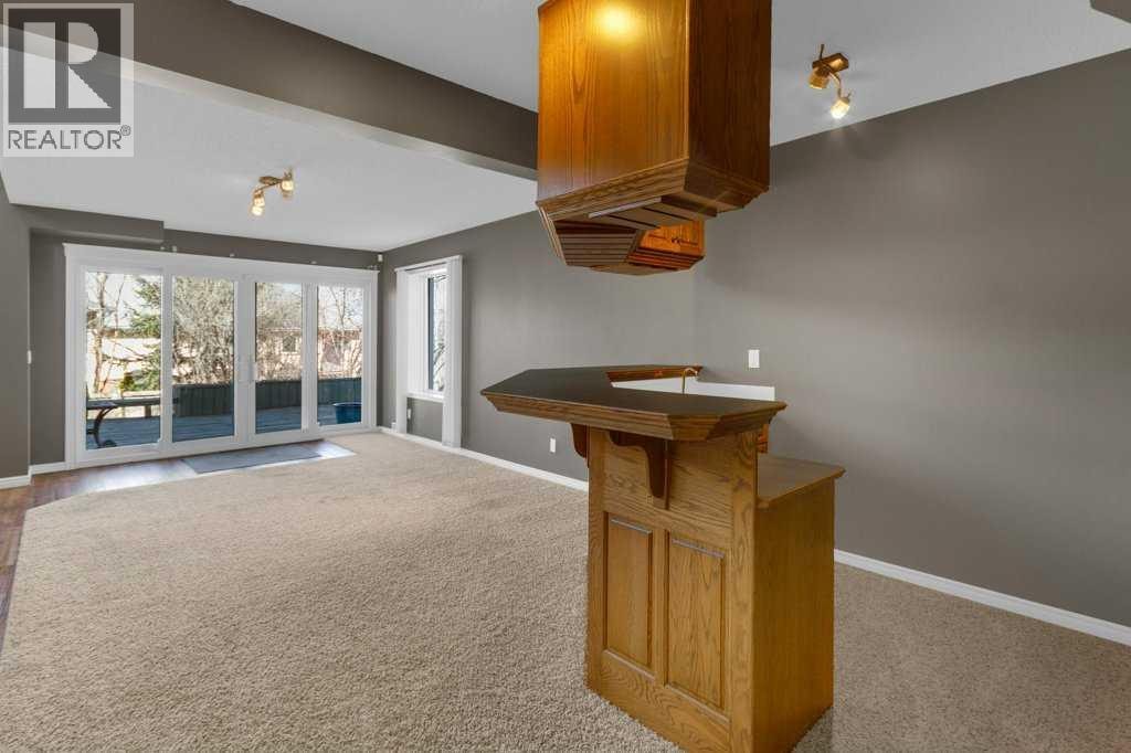 63 Mt Assiniboine Circle SE — photo 27