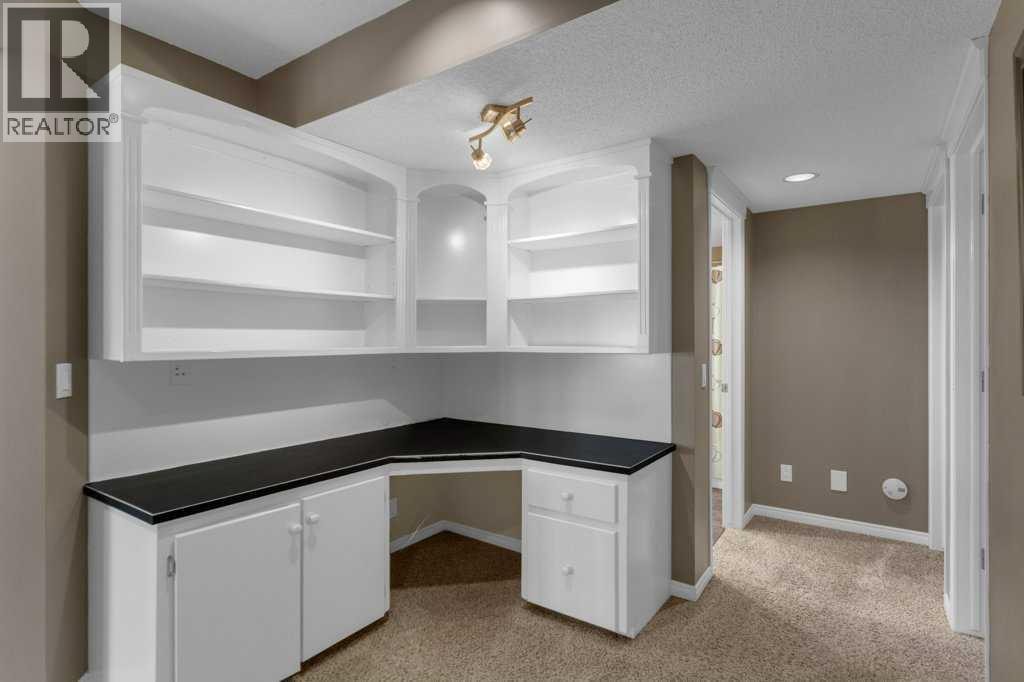 63 Mt Assiniboine Circle SE — photo 29