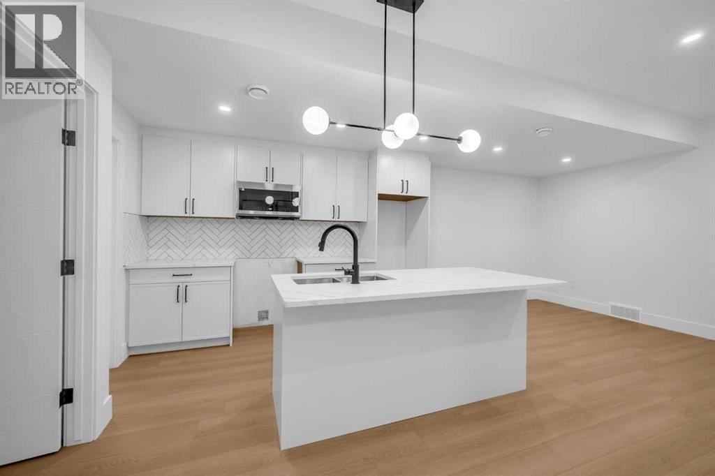 2430 36 Street SW — photo 44
