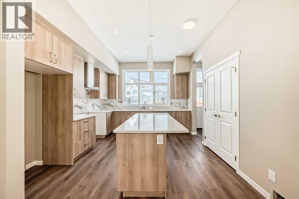 833 Marine Drive SE — photo 11